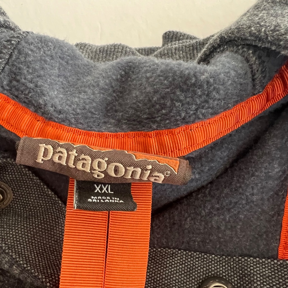 Patagonia Grey Hoodie Pullover Men’s size XXL - Picture 7 of 7